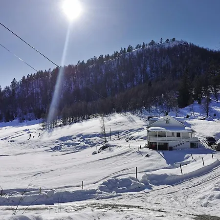 In Kvinesdal 別荘 *